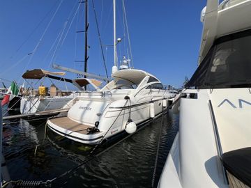 2005 Princess V 48
