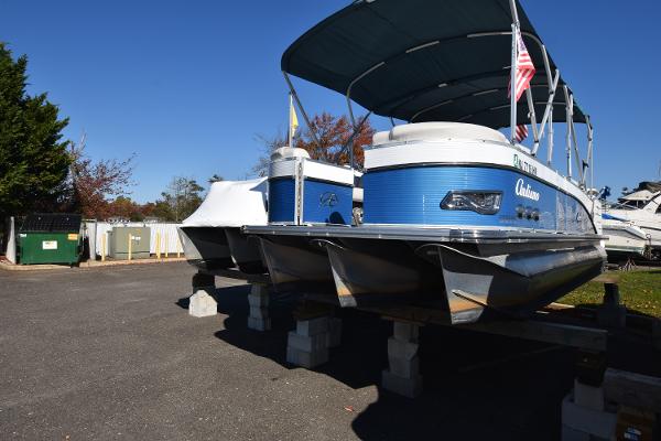 Avalon 2585 ENT SaltWater Series 2020 Avalon 2585 ENT SaltWater Series pontoon boat in storage.
