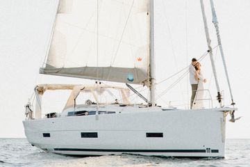 2020 Dufour 430