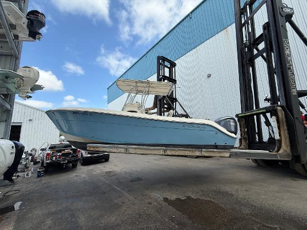 2023 Cobia 237 Center Console