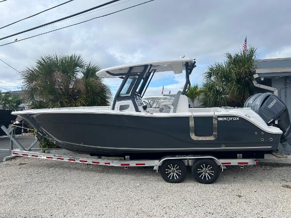 2025 Sea Fox 288 Commander