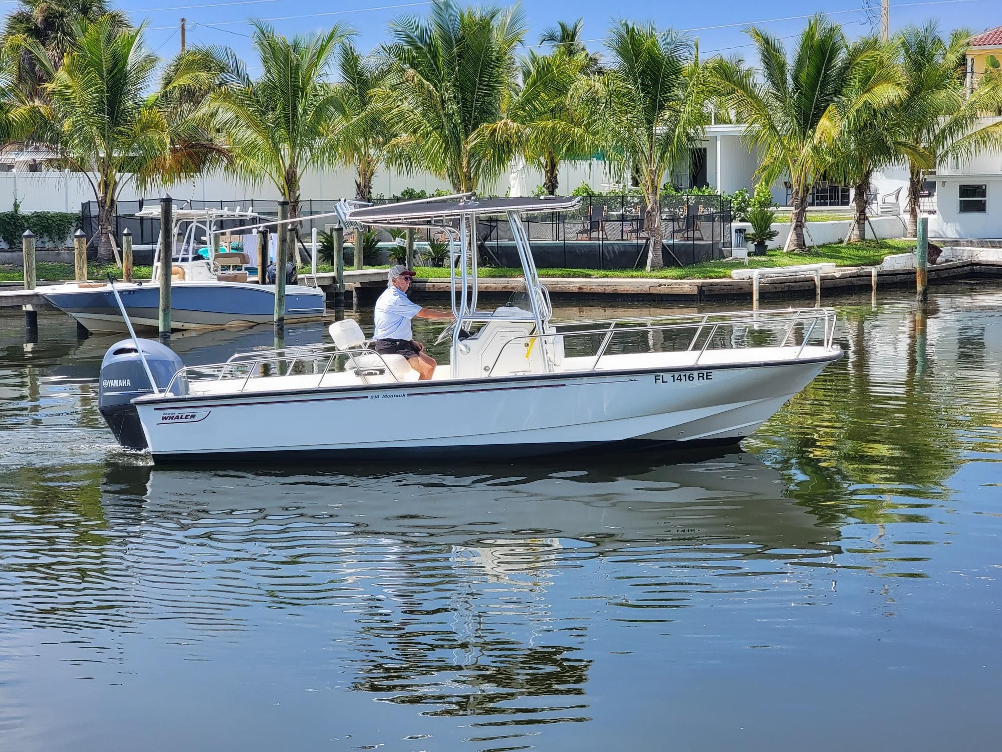 Boston Whaler 210 Montauk