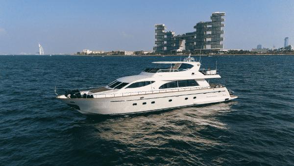 2004 Falcon Boats 26M