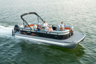 Lowe SS250 Extended Walk-Thru Boat