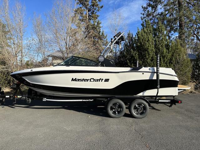 MasterCraft XT23