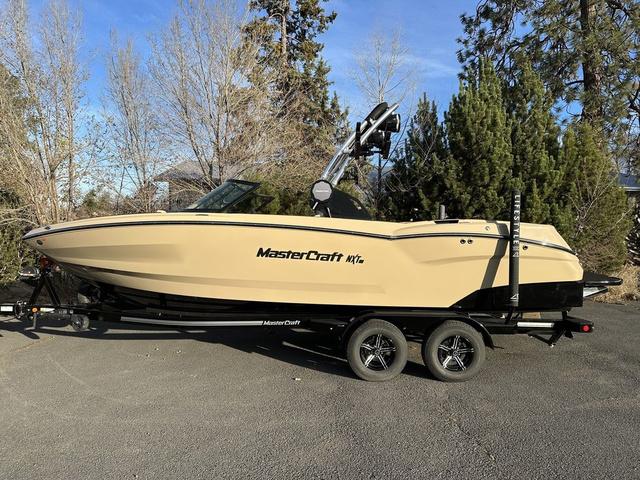 2024 MasterCraft NXT23