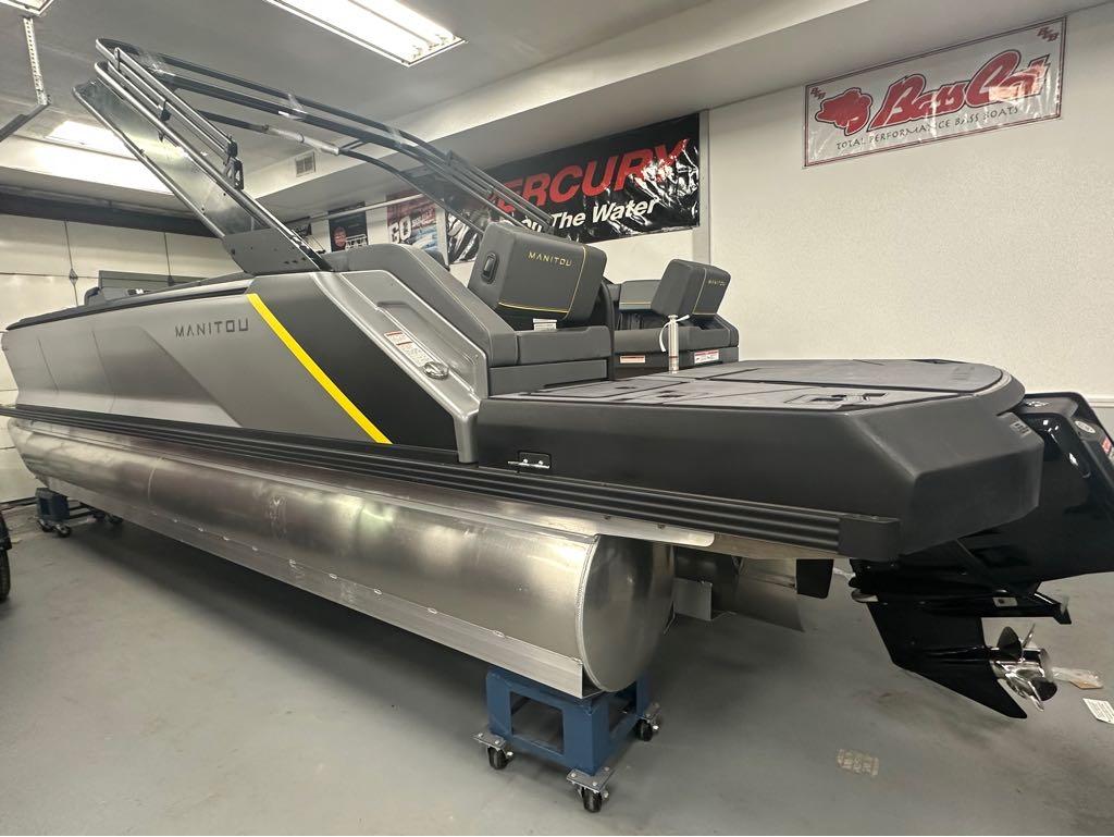 Manitou 24 Switchback Trifold boats for sale