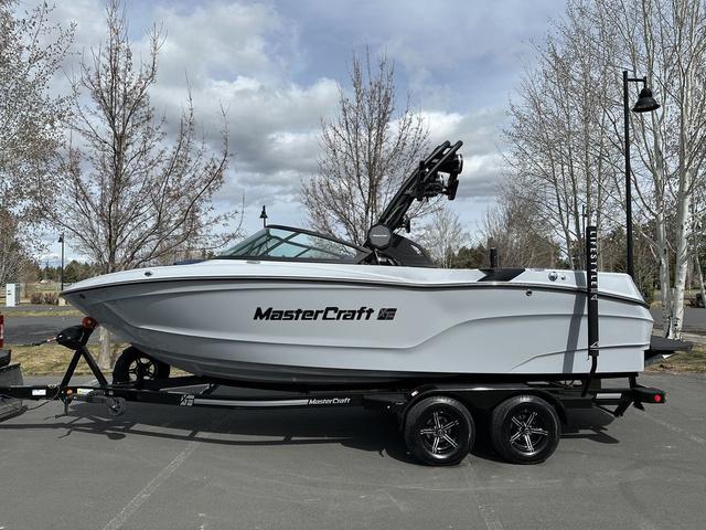 MasterCraft XT22 T