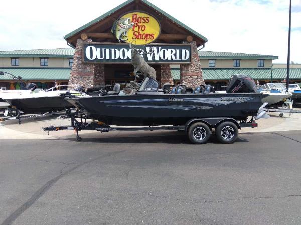 Ranger VX1988 WT 2024 Ranger VX1988 WT boat outside Bass Pro Shops Outdoor World.