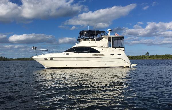 1997 Sea Ray 370 Aft Cabin