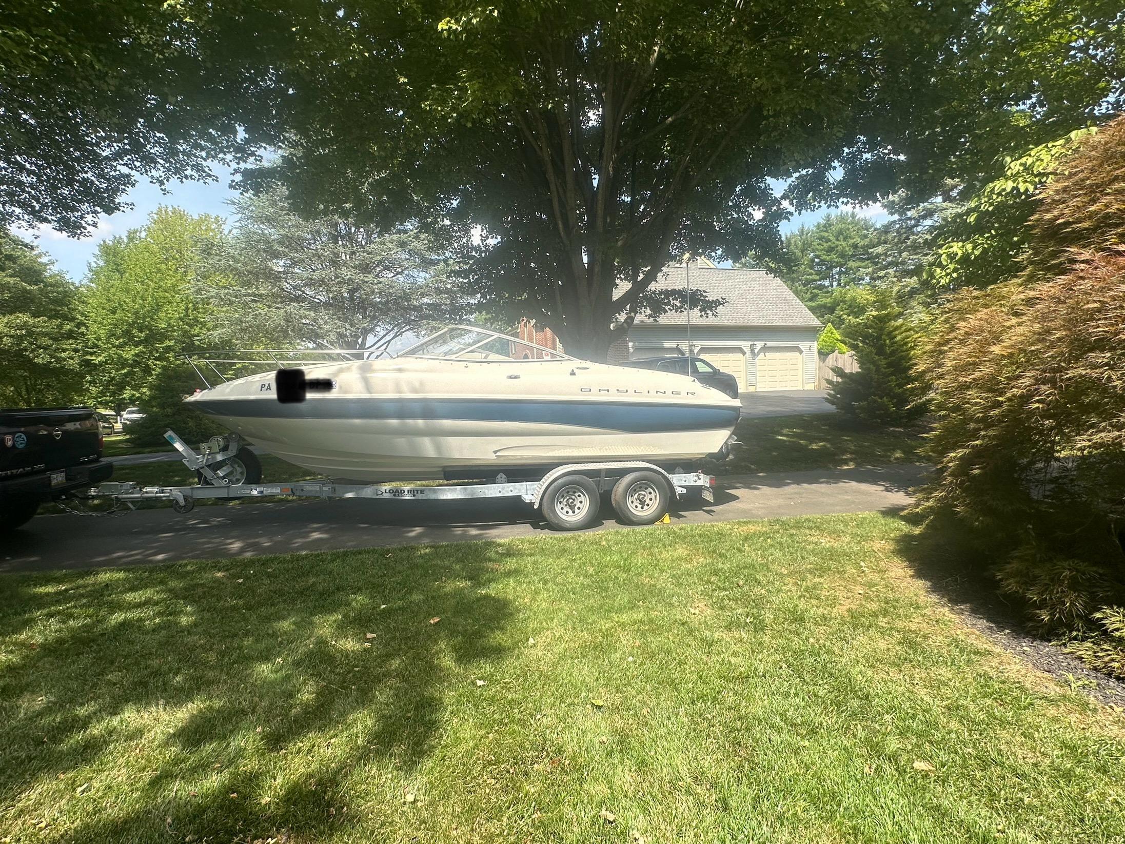 2001 Bayliner 2152 Capri Classic