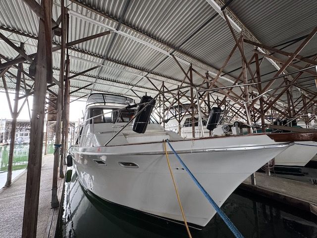 1992 Bayliner 4588 Pilothouse