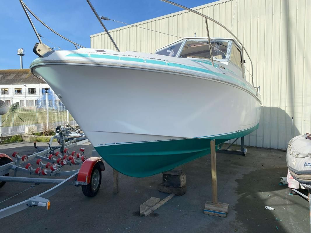 1989 Beneteau Antares 800