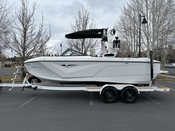 2025 Nautique Super Air Nautique S21