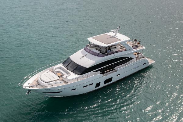 2018 Princess 75