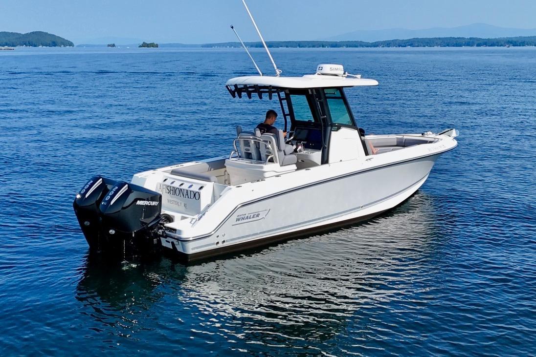 2024 Boston Whaler 250 Outrage