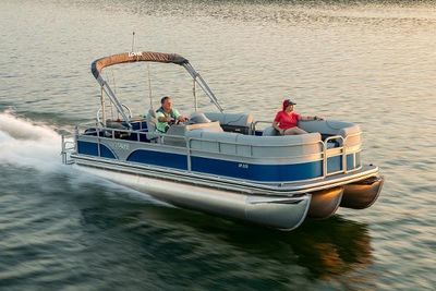 Lowe SF232 Sport Fish Boat