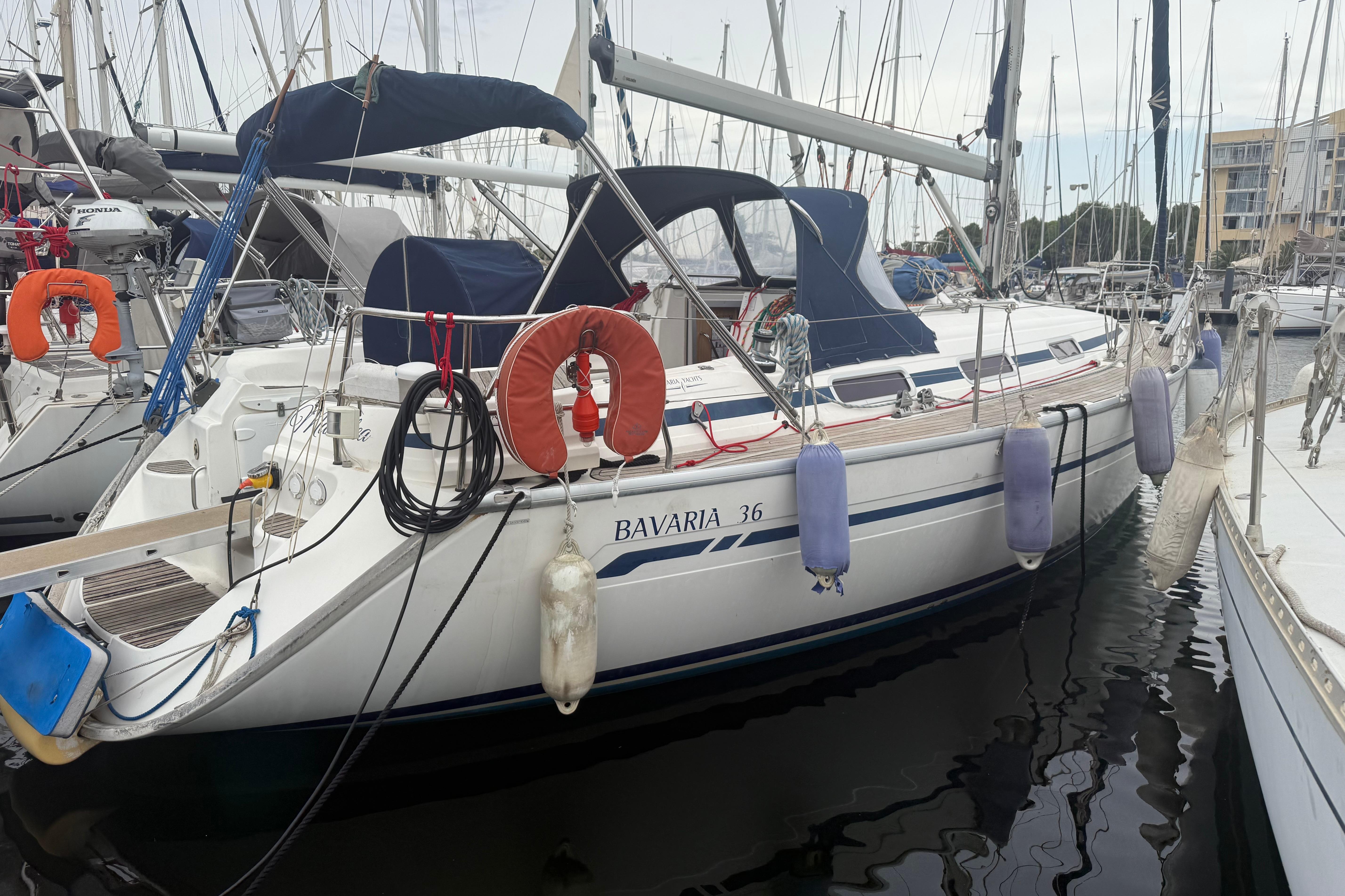 2004 Bavaria 36