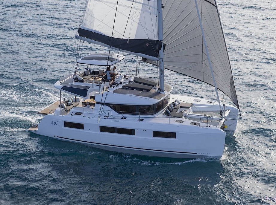 2023 Lagoon 51