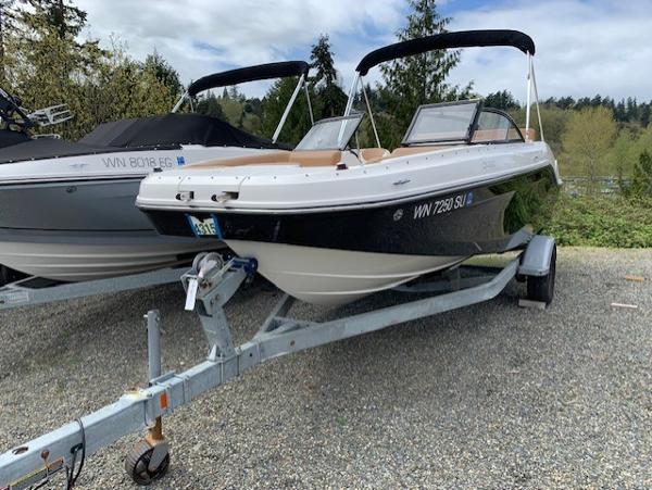 2019 Bayliner DX 2050