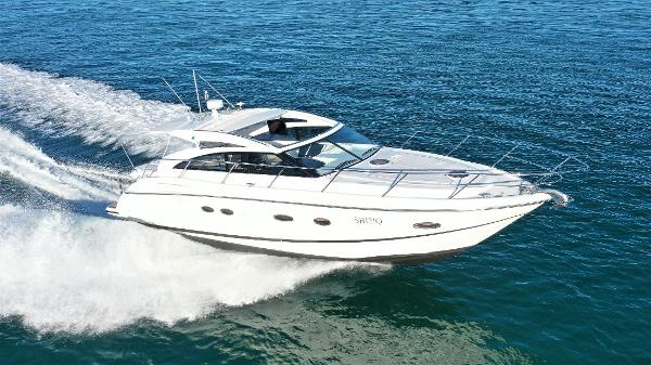 Princess V42 Princess V42 exterior