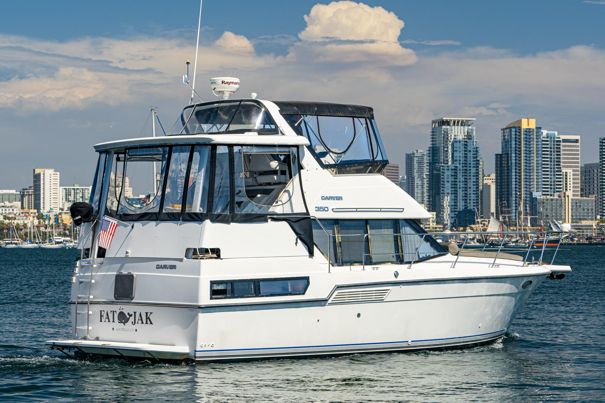 1993 Carver 350 Aft Cabin Motor Yacht