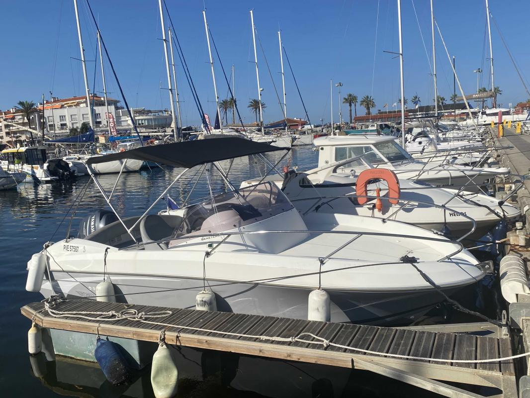2011 Beneteau Flyer 650 Sundeck