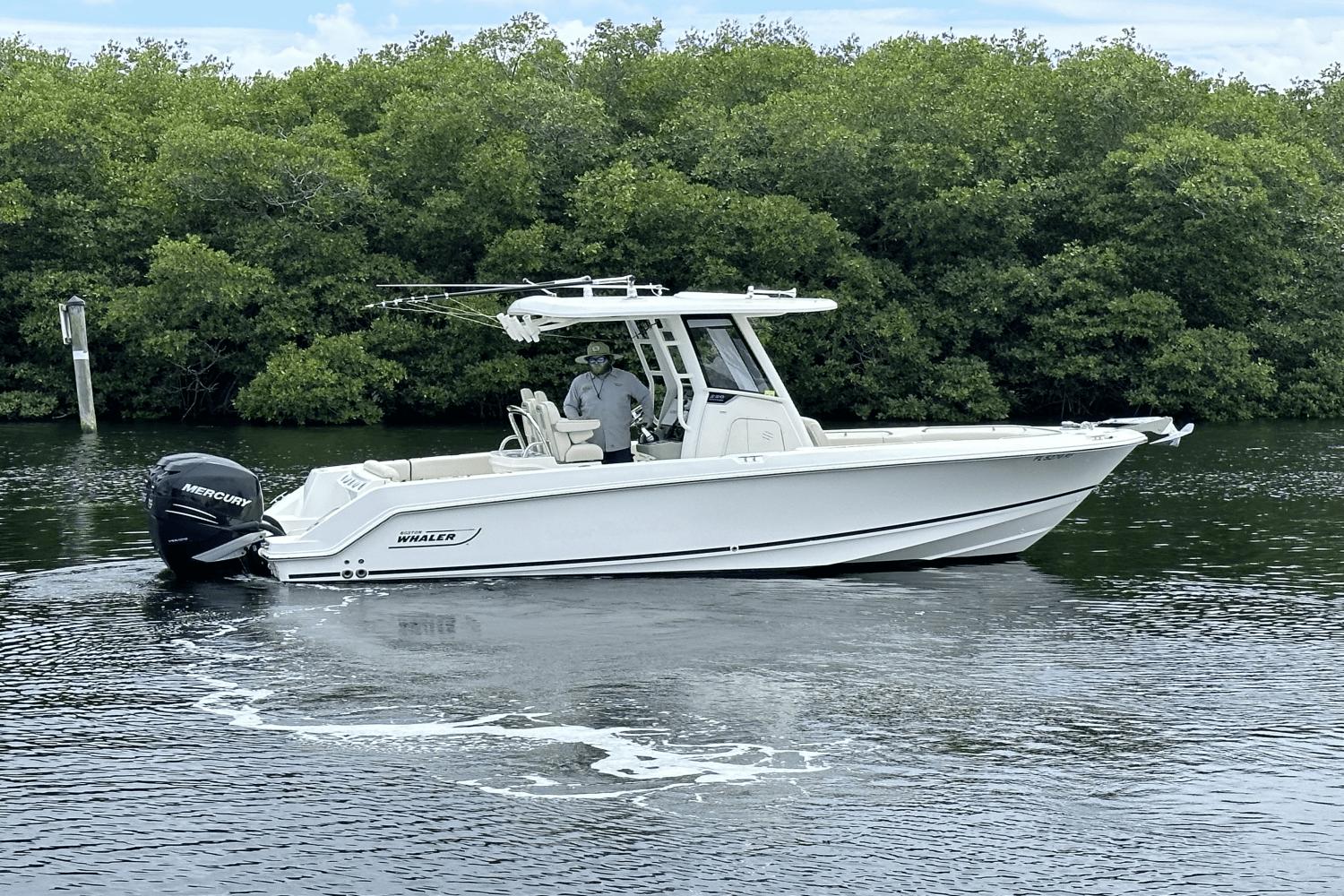 2024 Boston Whaler 250 Outrage, Fort Myers Florida - boats.com