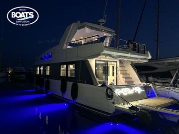 2016 Overblue 44