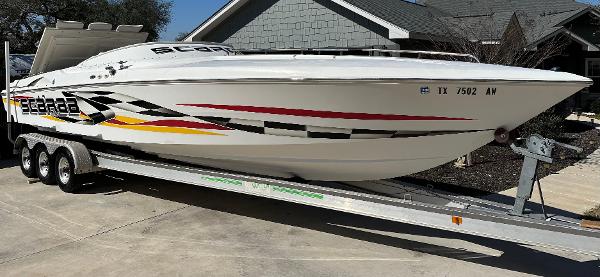 2000 Wellcraft Scarab 33