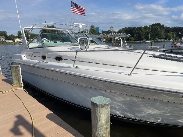 1995 Sea Ray 330 Express Cruiser
