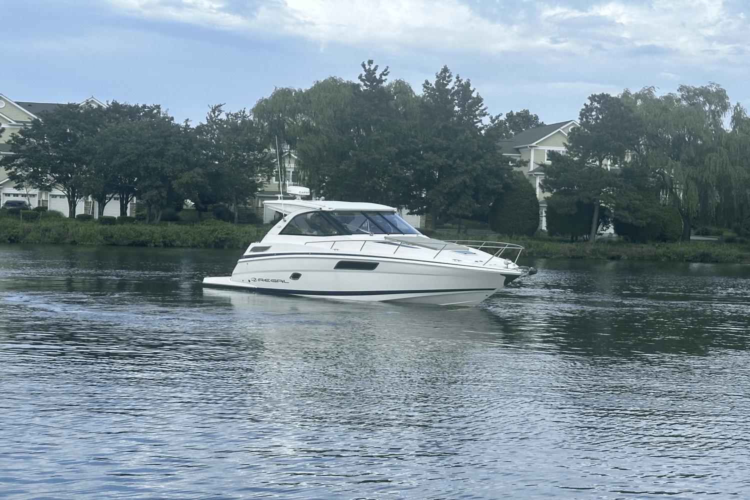 2015 Regal 35 Sport Coupe