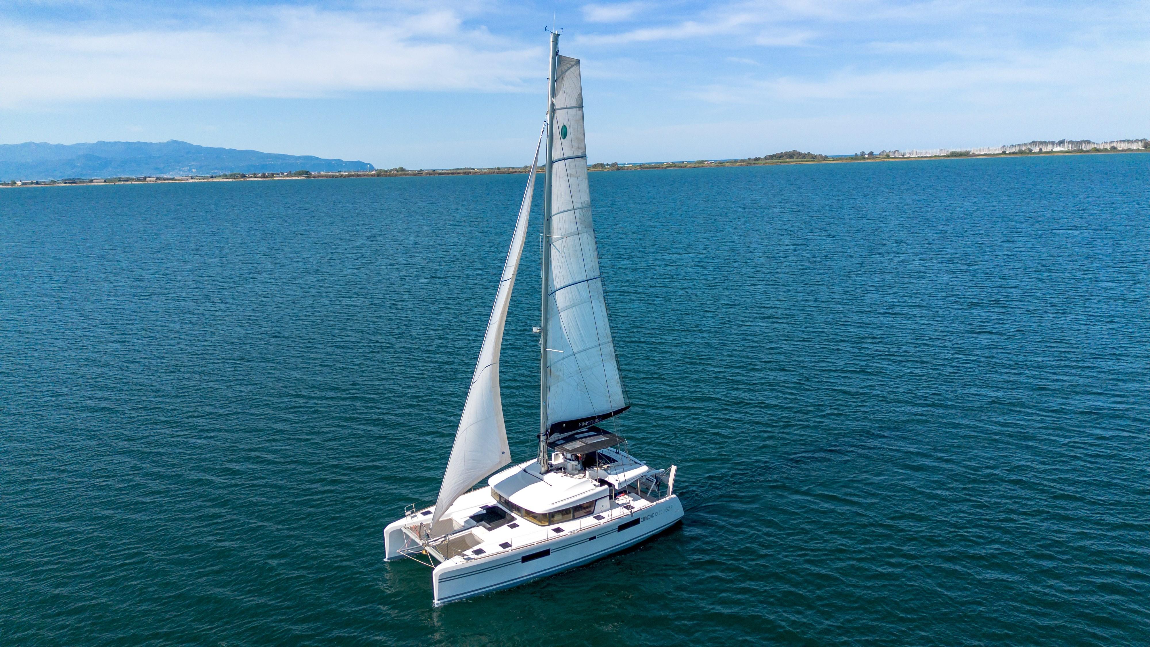 2017 Lagoon 52 Flybridge