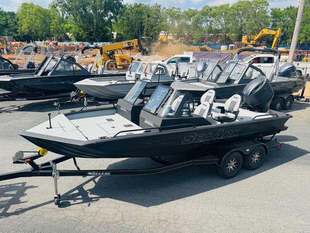 2025 SeaArk Protege 200 With 200 HP Suzuki