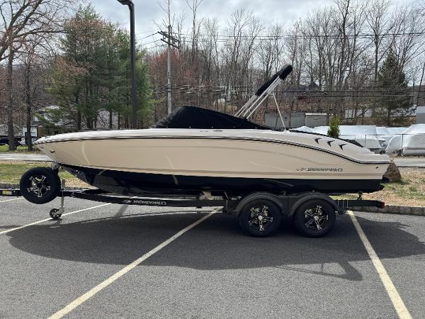 2025 Chaparral 21 SSi