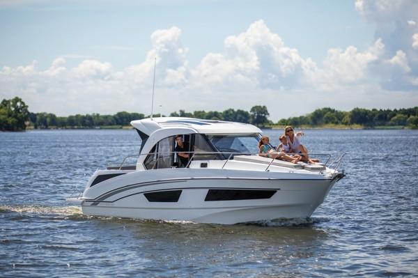 2026 Beneteau Antares 9