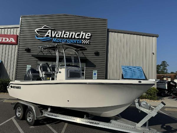 2025 Defiance Catalina 210