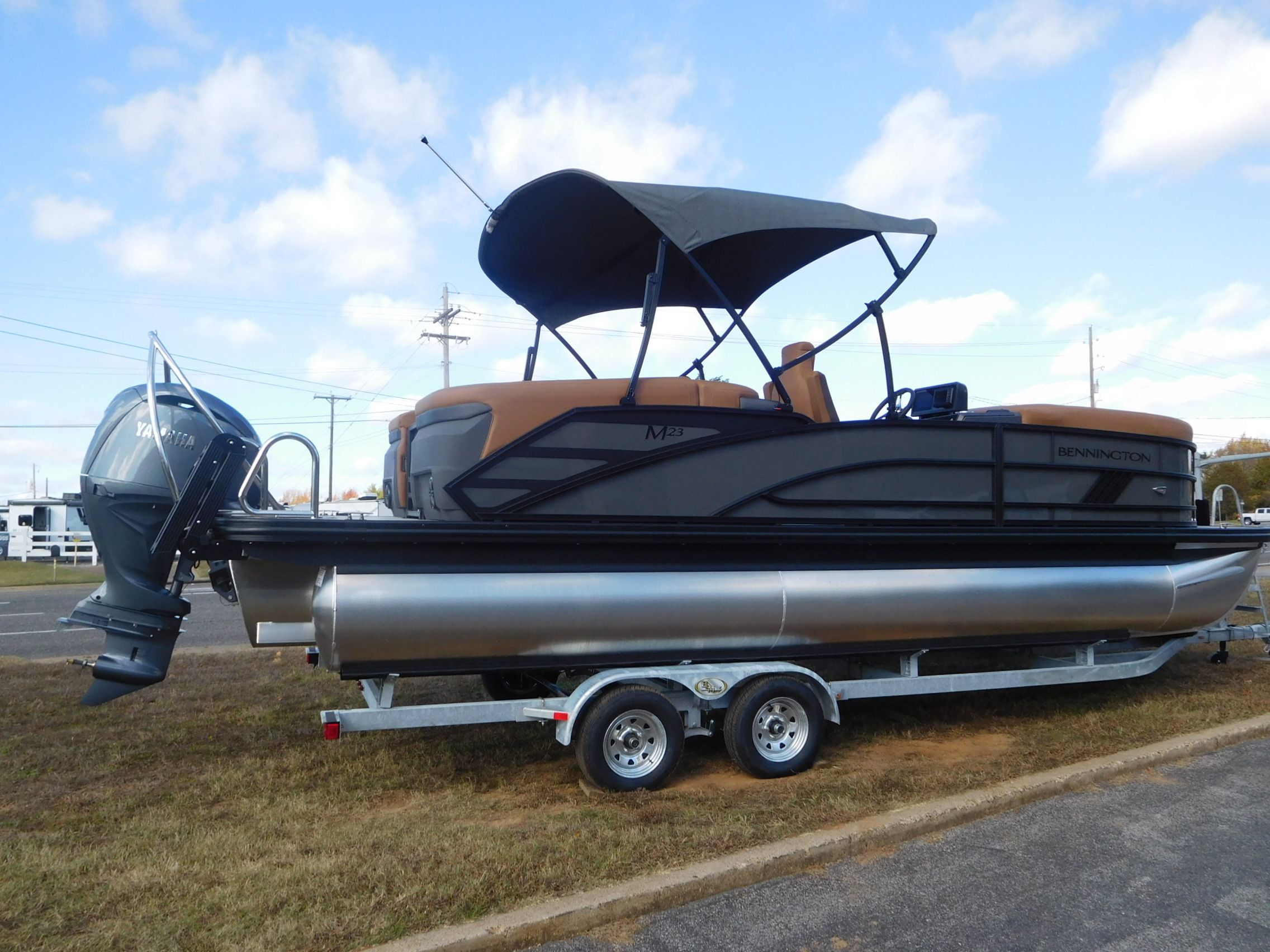 2026 Bennington 23 MFB