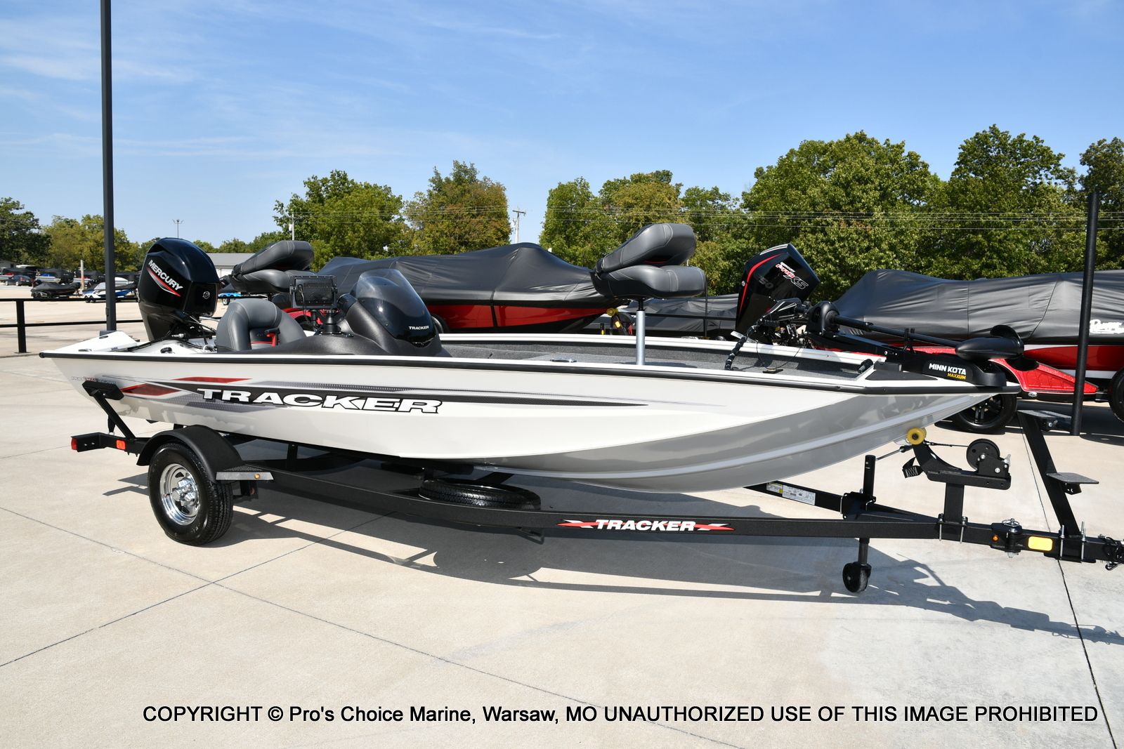 2024 Tracker PRO TEAM 175 TXW w/60HP 4 Stroke