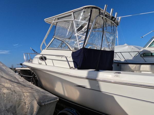 2011 Sea Hunt Victory 225