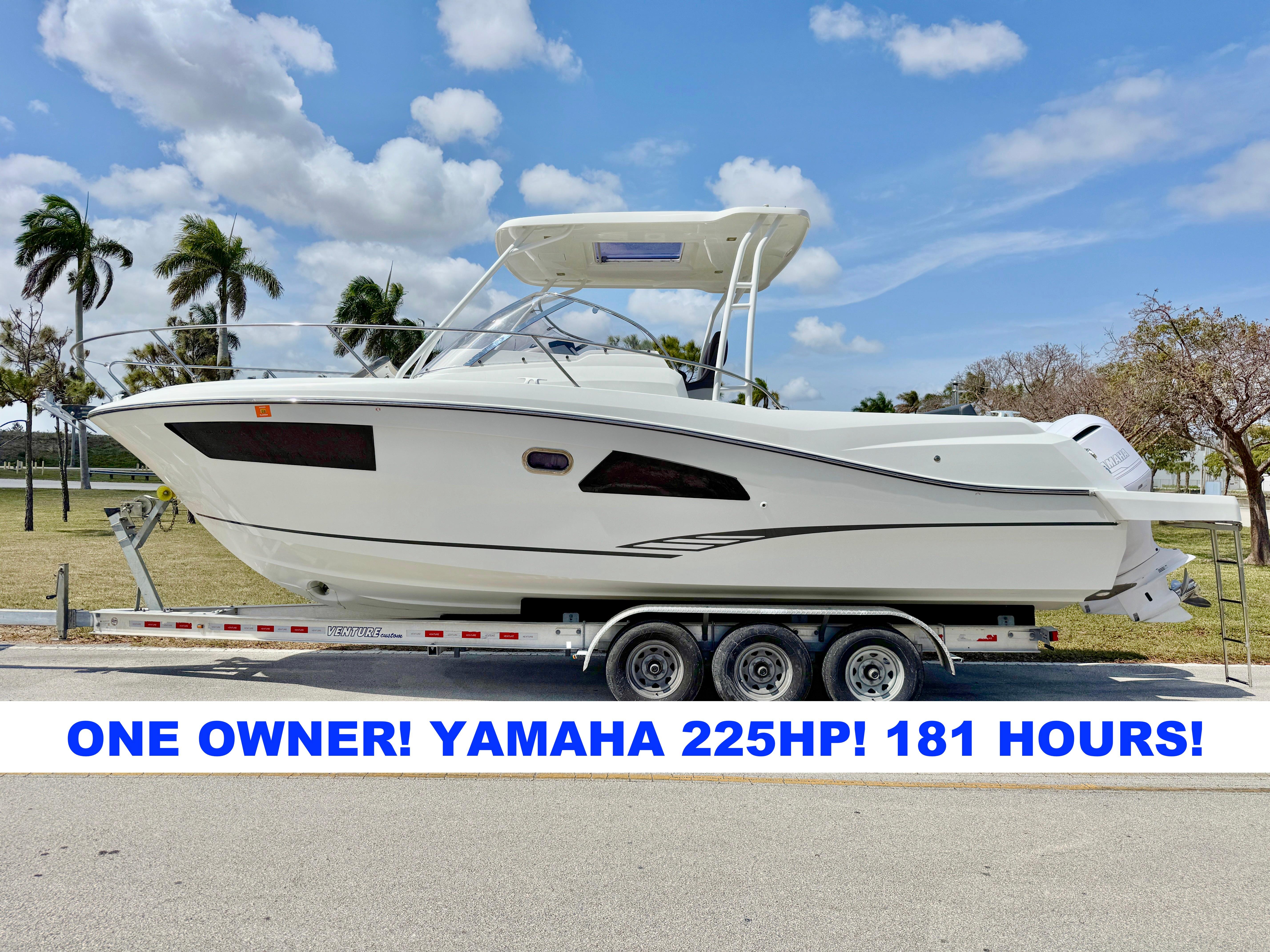 Jeanneau Leader 9.0 WA 2018 Jeanneau Leader 9.0 WA boat on trailer, Yamaha 225HP, 181 hours, one owner.
