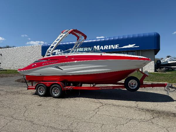 2025 Crownline Eclipse E235