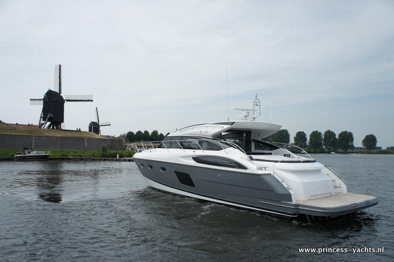 2015 Princess V57