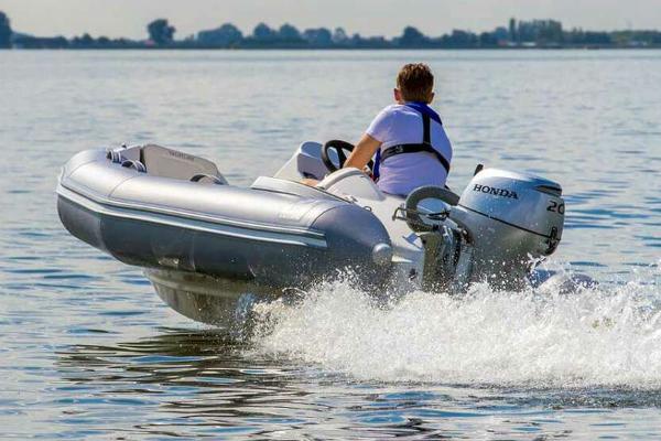 2025 Zodiac Yachtline 400