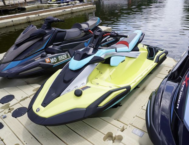 2025 Yamaha WaveRunner JETBLASTER PRO 3-LUNAR YELLOW/MINT