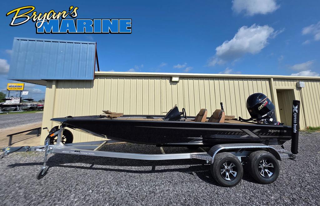Xpress H20C 2026 Xpress H20C boat on trailer at Bryan's Marine dealership.