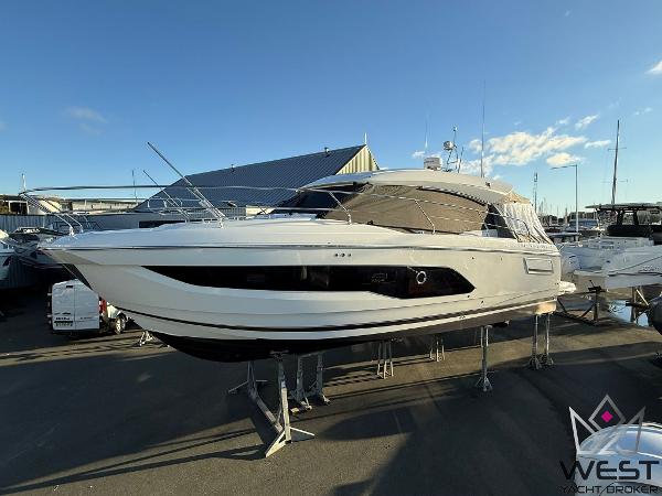 2024 Prestige 420