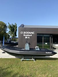 2025 Bombard Explorer 550