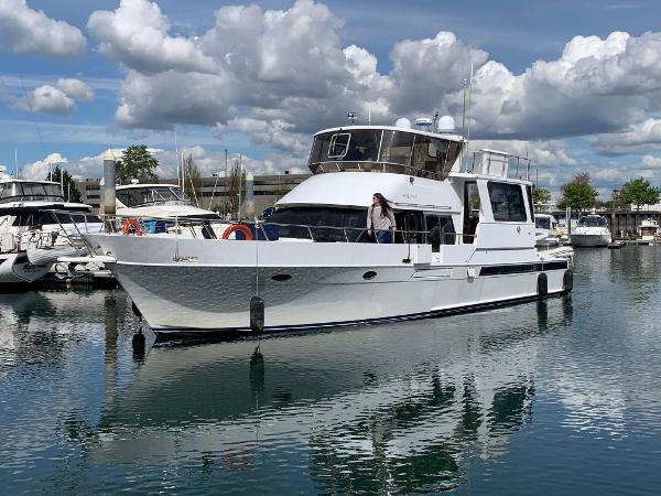 1991 TransWorld Cockpit Motoryacht