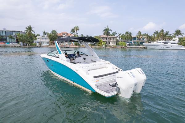 2022 Sea Ray SDX 290 Outboard